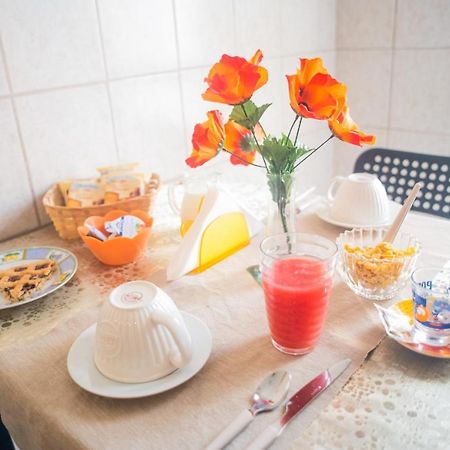 أوبرا B&B Italo House المظهر الخارجي الصورة