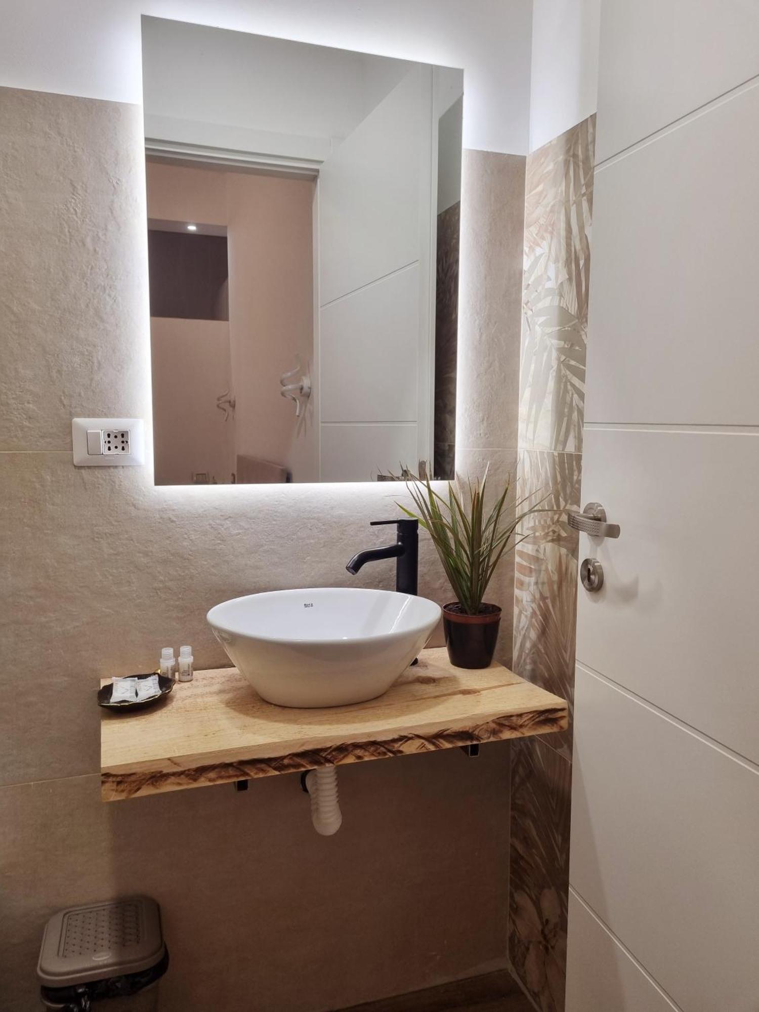 أوبرا B&B Italo House المظهر الخارجي الصورة