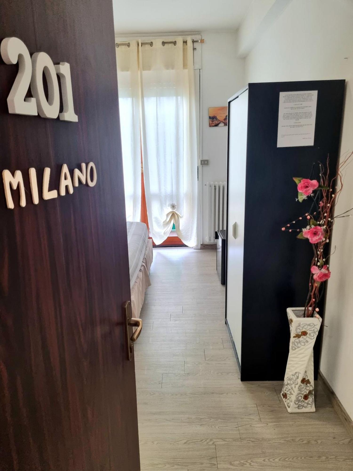أوبرا B&B Italo House المظهر الخارجي الصورة