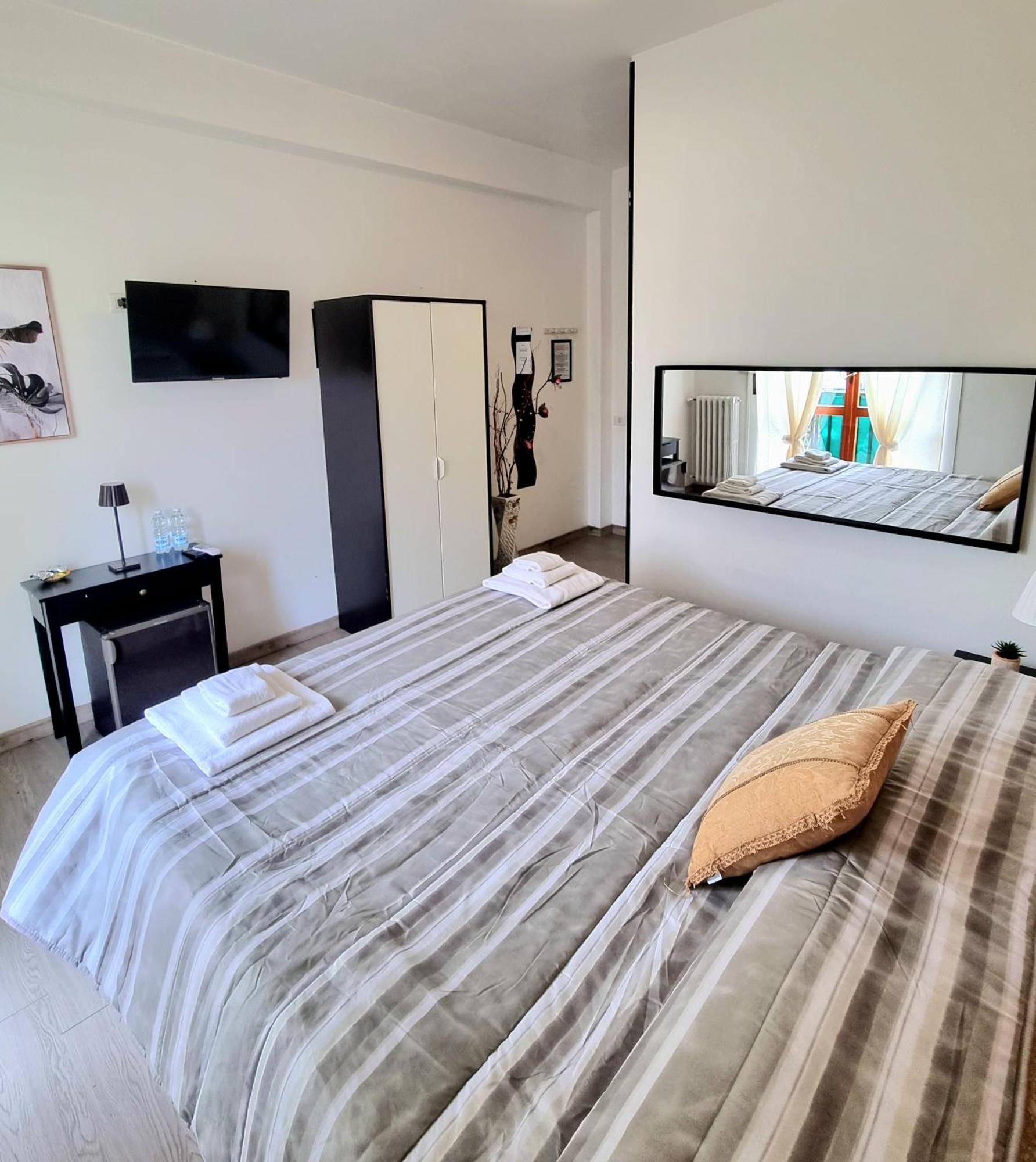 أوبرا B&B Italo House المظهر الخارجي الصورة